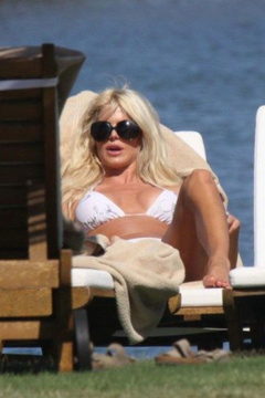 10. Victoria Silvstedt – bikini, 2009