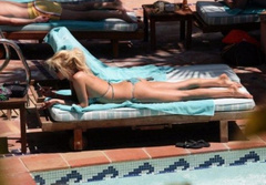 4. Victoria Silvstedt – bikini, 2009
