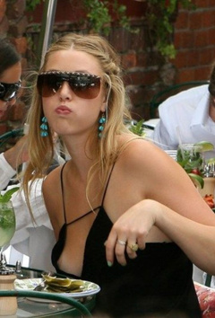 2. Whitney Port – Nip slip, 2008