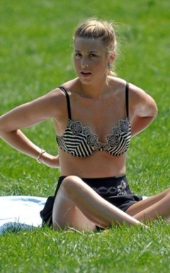 3. Whitney Port – bikini, 2010