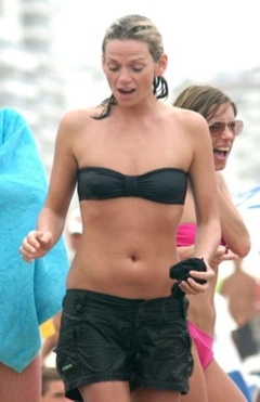 6. Zoe Ball – black bikini, 2006