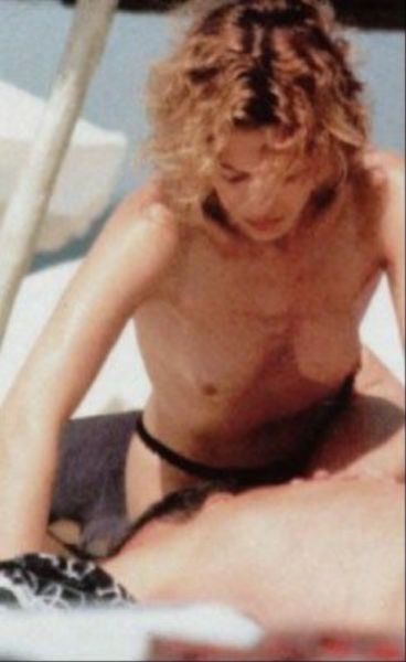 Topless kylie minogue Dannii Minogue