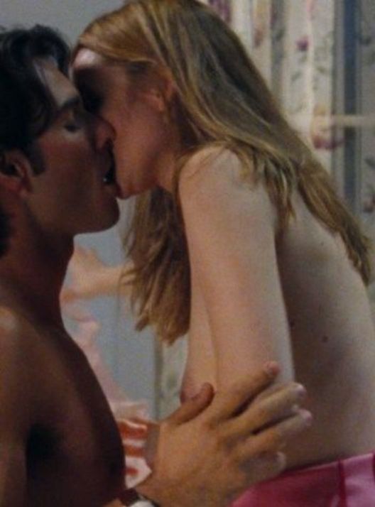 Nude Laura Linney - The Savages (2007) hottest movie sex scenes - Celebs  Roulette Tube
