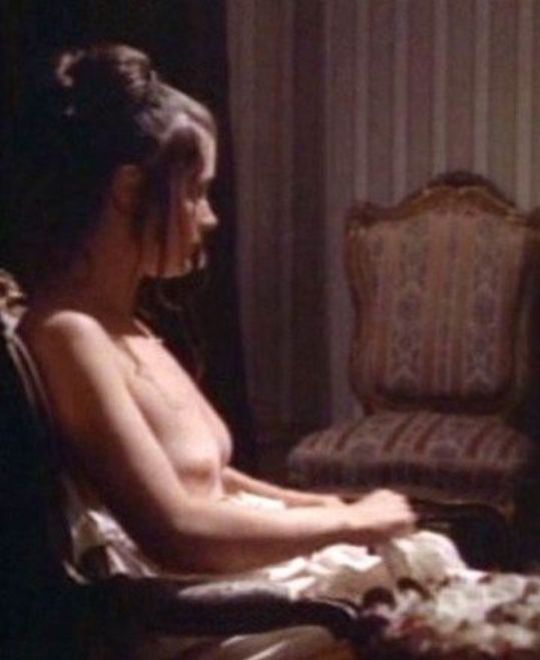 Margot Kidder Naked - Quackser Fortune Has a Cousin in the Bronx, 1970.