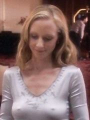Anne Heche See-Through – Sexual Life, 2005