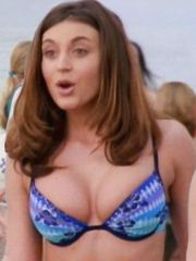Cerina Vincent Sexy – Son of the Beach, 2000