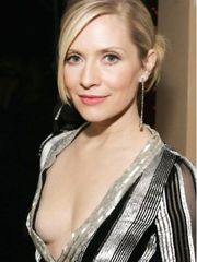 Emily Procter Decollete – 33rd Annual People’s Choice Awards, 2007