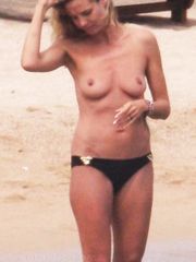Heidi Klum – Topless on the Beach, 2011