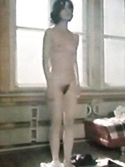 Irene Jacob Naked – Predskazaniye, 1993