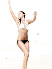 Jessica Alba – bikini, 2008