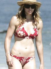 Jessica Biel – red bikini, 2006