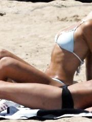 Jordan – topless at the beach, 2006