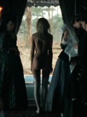 Kirsten Dunst See-Through – Marie-Antoinette, 2006