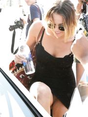 Miley Cyrus – uspkirt, 2012