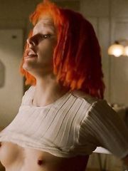 Milla Jovovich Naked – The Fifth Element, 1998