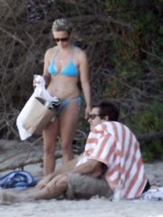 Reese Witherspoon – bikini, 2008