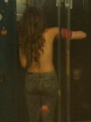 Riley Keough Sexy – Dixieland, 2015