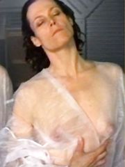 Sigourney weaver breasts
