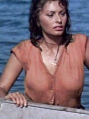 Sophia Loren Sexy – Boy on a Dolphin, 1957