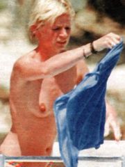 Zoe Ball – Topless sunbathing, 1999