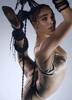 FKA Twigs - Pendulum