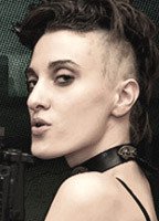 Nude Lea Lawrynowicz