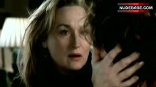 2. Meryl Streep Lesbian Kiss – The Hours