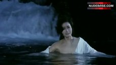 6. Rumiko Koyanagi Shows One Boob – Hakujasho