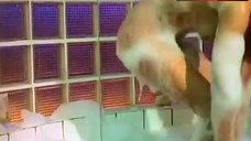 2. Linda Paris Naked and Wet – La Fille De Mes Reves