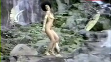 2. Rosalia Valdes Naked Body – El Vuelo De La Ciguena