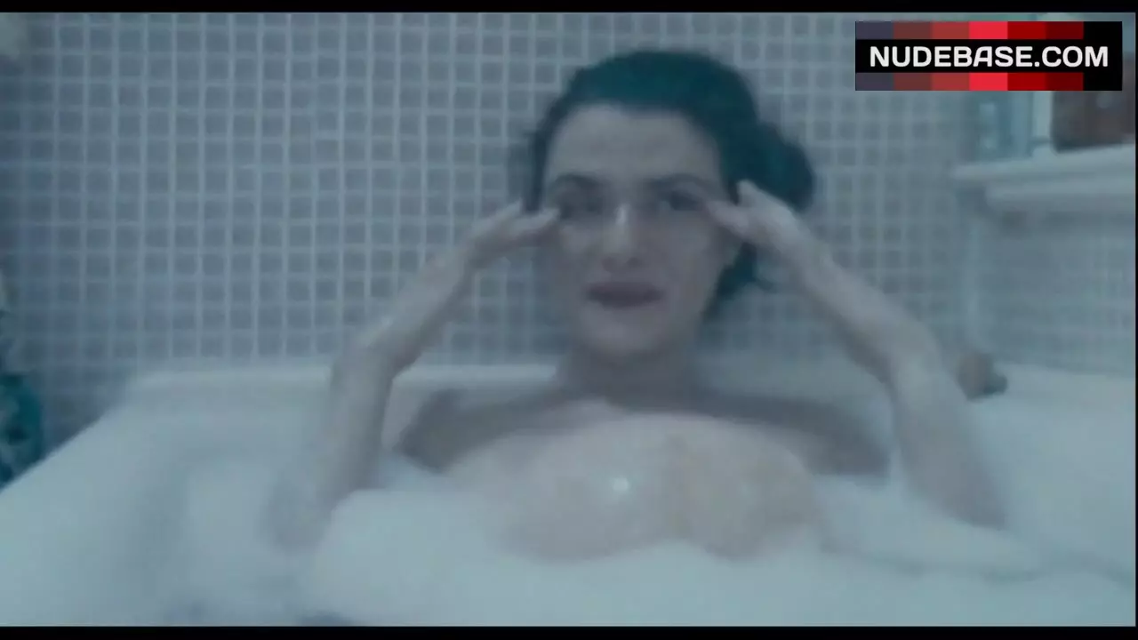 Rachel Weisz Pregnant in Tub – The Constant Gardener (1:50) | NudeBase.com