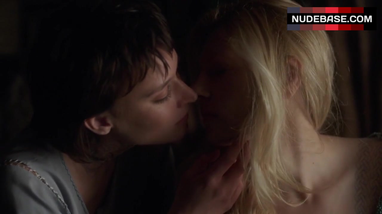 Katheryn Winnick Lesbian - Katheryn Winnick Lesbian Kiss â€“ Vikings (0:33) | NudeBase.com