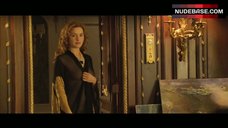 1. Naked Kate Winslet Drawing Scene – Titanic
