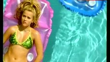 Reese Witherspoon Bikini Scene – Legally Blonde