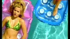 9. Reese Witherspoon Bikini Scene – Legally Blonde