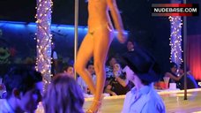 3. Liz Gallardo Topless Pole Dancing – La Ultima Y Nos Vamos