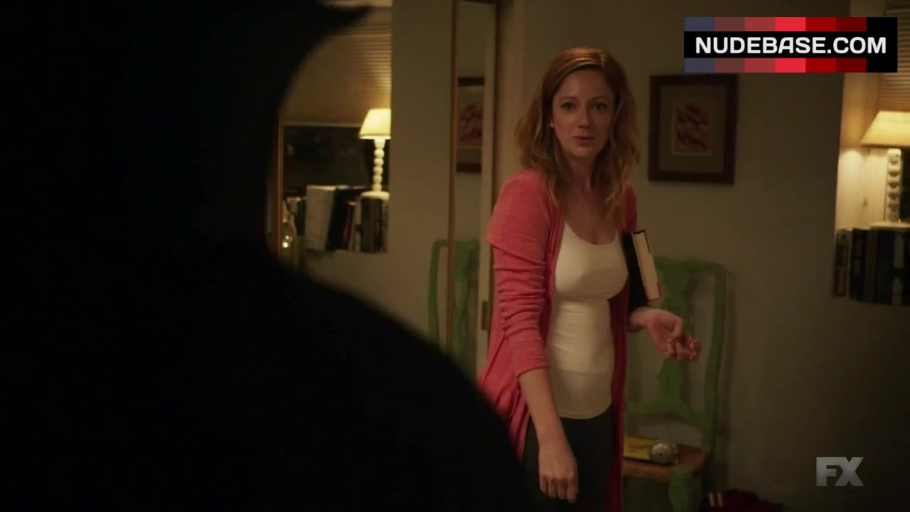 Judy Greer Hard Pokies – Married (0:56) | NudeBase.com
