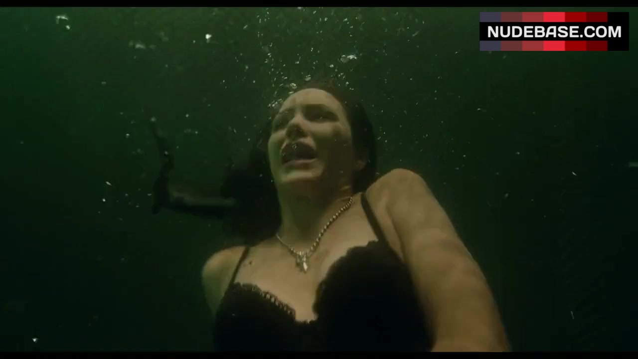 Katharine Mcphee in Lingerie Underwater– Shark Night 3D