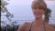 7. Loryn Lockin Sexy in Bikini – Taking Care Of Business