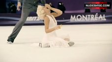 4. Amy Poehler Ice Skating – Blades Of Glory