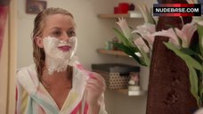 10. Amy Poehler Hot Scene – They Came Together