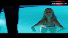 6. Amy Poehler Swimming in Pool – Sisters