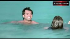 3. Kelly Brook Ass Scene – Survival Island