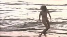 3. Chiara Caselli Full Naked on the Beach – Zuppa Di Pesce