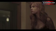 4. Mary Elizabeth Winstead Sexy in Lase Bra – Fargo