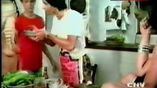 8. Ilona Staller Topless in Kitchen – Senza Buccia