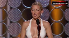 7. Kate Hudson Cleavage – The Golden Globe Awards
