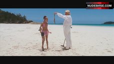 6. Kate Hudson in Bikini on Beach – Fool'S Gold