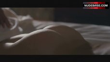 3. Kate Hudson Spanking Nude Ass – The Killer Inside Me