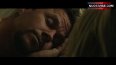 5. Kate Hudson Ass in Lace Panties – Deepwater Horizon